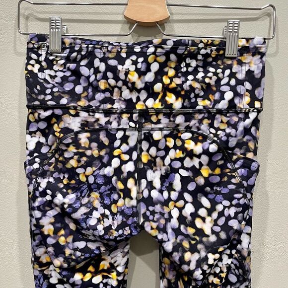 Lululemon Fast and Free Tight II Cropped Leggings - Size: 6 - Picture 11 of 13